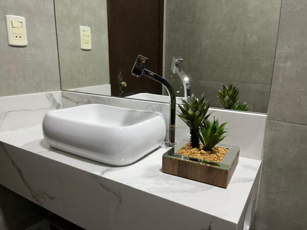 Suculentas Agave no vaso de MDF espelhado - Image 3